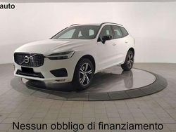 Bianco Usata 2021 Volvo XC60 R-Design SUV | 32.850 € (Buon prezzo)