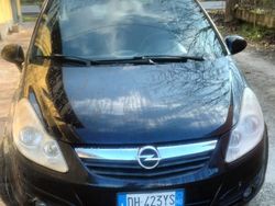 Nero Usata 2007 Opel Corsa Tre volumi | 3000 € (Buon prezzo)