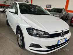 Bianco Usata 2018 VW Polo Comfortline Tre volumi | 9990 € (Super prezzo)