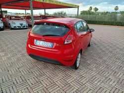 Rosso Usata 2016 Ford Fiesta Business Edition Due volumi | 6900 € (Buon prezzo)