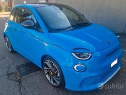 Blu Usata 2024 Abarth 500e Scorpionissima Due volumi | 23.700 € (Buon prezzo)