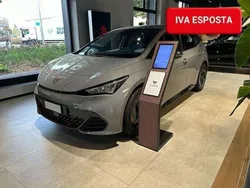 Grigio Usata 2023 Cupra Born e-Boost Due volumi | 31.900 € (Buon prezzo)