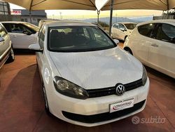 Bianco Usata 2012 VW Golf VII Comfortline Tre volumi | 6990 € (Ottimo prezzo)