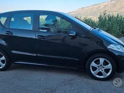 Usata 2008 Mercedes A180 Tre volumi | 1599 € (Buon prezzo)