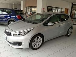 Argento Usata 2017 Kia Ceed Active Due volumi | 10.500 € (Cara)