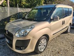 Oro Usata 2011 Fiat Doblò Emotion Monovolume | 5999 € (Buon prezzo)