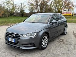 Grigio Usata 2013 Audi A3 Ambition Tre volumi | 9900 € (Buon prezzo)