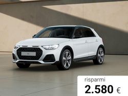 Bianco ghiacciaio metallizzato nero mito Nuova 2025 Audi A1 Comfort Due volumi | 30.250 € (Cara)