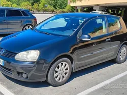 Usata 2005 VW Golf V Comfortline Tre volumi | 1200 € (Super prezzo)