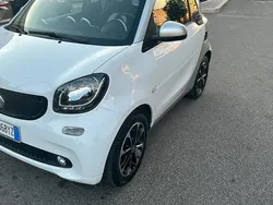Usata 2016 Smart ForTwo Coupé Due volumi | 9400 € (Ottimo prezzo)