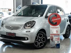 Argento metallizzato Usata 2019 Smart ForFour Passion Tre volumi | 13.999 € (Buon prezzo)