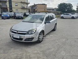 Grigio Usata 2006 Opel Astra Enjoy Station wagon | 999 € (Buon prezzo)