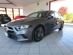 Grigio scuro Usata 2019 Mercedes A180 Premium Tre volumi | 23.900 € (Buon prezzo)
