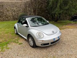 Grigio Usata 2006 VW Beetle Cabrio | 7200 €