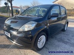 Blu/azzurro Usata 2007 Daihatsu Sirion Due volumi | 4990 € (Molto cara)