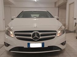 Bianco Usata 2013 Mercedes A180 Executive Tre volumi | 9600 €