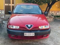 Rosso Usata 1997 Alfa Romeo 145 Due volumi | 1000 €