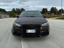 Usata 2015 Audi A1 Sportback S-Line Due volumi | 6600 € (Super prezzo)