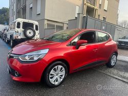 Rosso Usata 2015 Renault Clio IV Tre volumi | 6900 € (Ottimo prezzo)