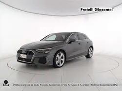 Grigio daytona perlato Usata 2024 Audi A3 Sportback S-Line Tre volumi | 35.900 € (Buon prezzo)