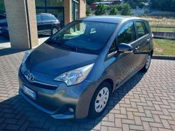 Grigio Usata 2011 Toyota Verso-S Active Monovolume | 6400 €