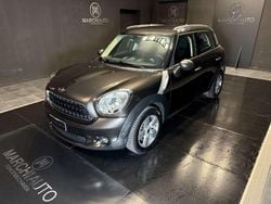 Bronzo(met.) Usata 2015 Mini One D Countryman SUV | 13.900 € (Molto cara)