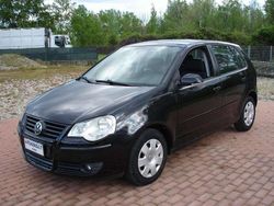 Nero Usata 2007 VW Polo Comfortline Tre volumi | 4000 € (Buon prezzo)