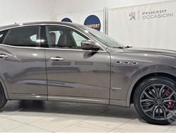Grigio Usata 2019 Maserati Levante SUV | 49.900 € (Molto cara)