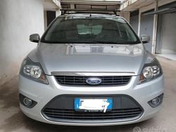 Usata 2011 Ford Focus Tre volumi | 4500 € (Ottimo prezzo)