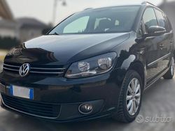Nero Usata 2014 VW Touran Monovolume | 9900 € (Cara)