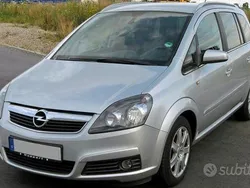 Usata 2005 Opel Zafira Monovolume | 3500 € (Buon prezzo)