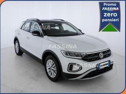 Bianco/nero Usata 2022 VW T-Roc Style SUV | 21.800 € (Buon prezzo)