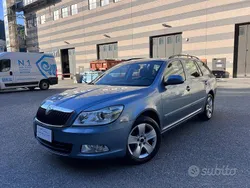 Blu Usata 2010 Skoda Octavia Ambition Station wagon | 3500 € (Molto cara)