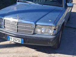 Grigio Usata 1984 Mercedes 190 Tre volumi | 2000 €
