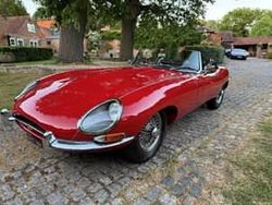 Rosso Usata 1964 Jaguar E-Type Cabrio | 114.543 €