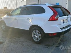 Bianco Usata 2009 Volvo XC60 SUV | 6000 € (Molto cara)