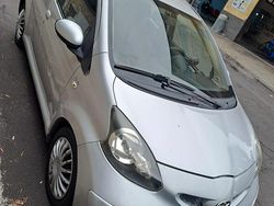 Grigio Usata 2005 Toyota Aygo Due volumi | 2200 €