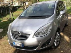 Usata 2011 Opel Meriva Cosmo Monovolume | 2800 € (Buon prezzo)