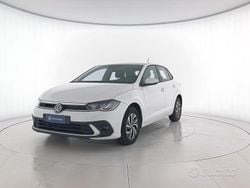 Pure white Usata 2023 VW Polo Life Tre volumi | 18.500 € (Buon prezzo)