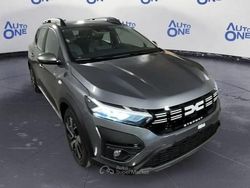 Bianco Nuova 2025 Dacia Sandero Expression Tre volumi | 16.990 € (Buon prezzo)