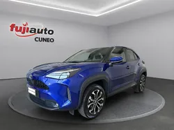 Dark blue met Usata 2021 Toyota Yaris Hybrid Trend | 21.400 € (Buon prezzo)