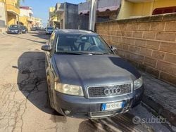 Grigio Usata 2001 Audi A4 Station wagon | 990 € (Super prezzo)
