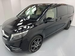 Nero ossidiana metallizzato Usata 2023 Mercedes V300 Avantgarde Monovolume | 69.900 € (Buon prezzo)