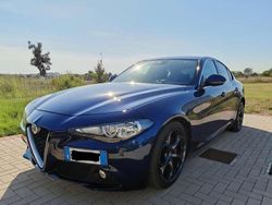 Blu/azzurro Usata 2016 Alfa Romeo Giulia Business Tre volumi | 17.999 € (Buon prezzo)
