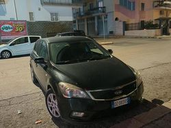 Usata 2010 Kia Ceed Due volumi | 3000 € (Buon prezzo)