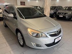 Argento Usata 2012 Opel Astra Cosmo Station wagon | 3200 € (Buon prezzo)