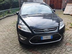 Nero Usata 2013 Ford Mondeo Tre volumi | 5000 € (Buon prezzo)