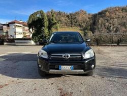 Nero Usata 2009 Toyota RAV4 SUV | 6700 € (Buon prezzo)