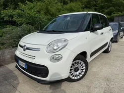 Bianco Usata 2012 Fiat 500L Lounge Monovolume | 6500 € (Buon prezzo)