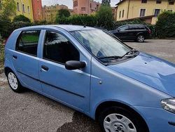 Usata 2006 Fiat Punto Tre volumi | 2000 € (Buon prezzo)